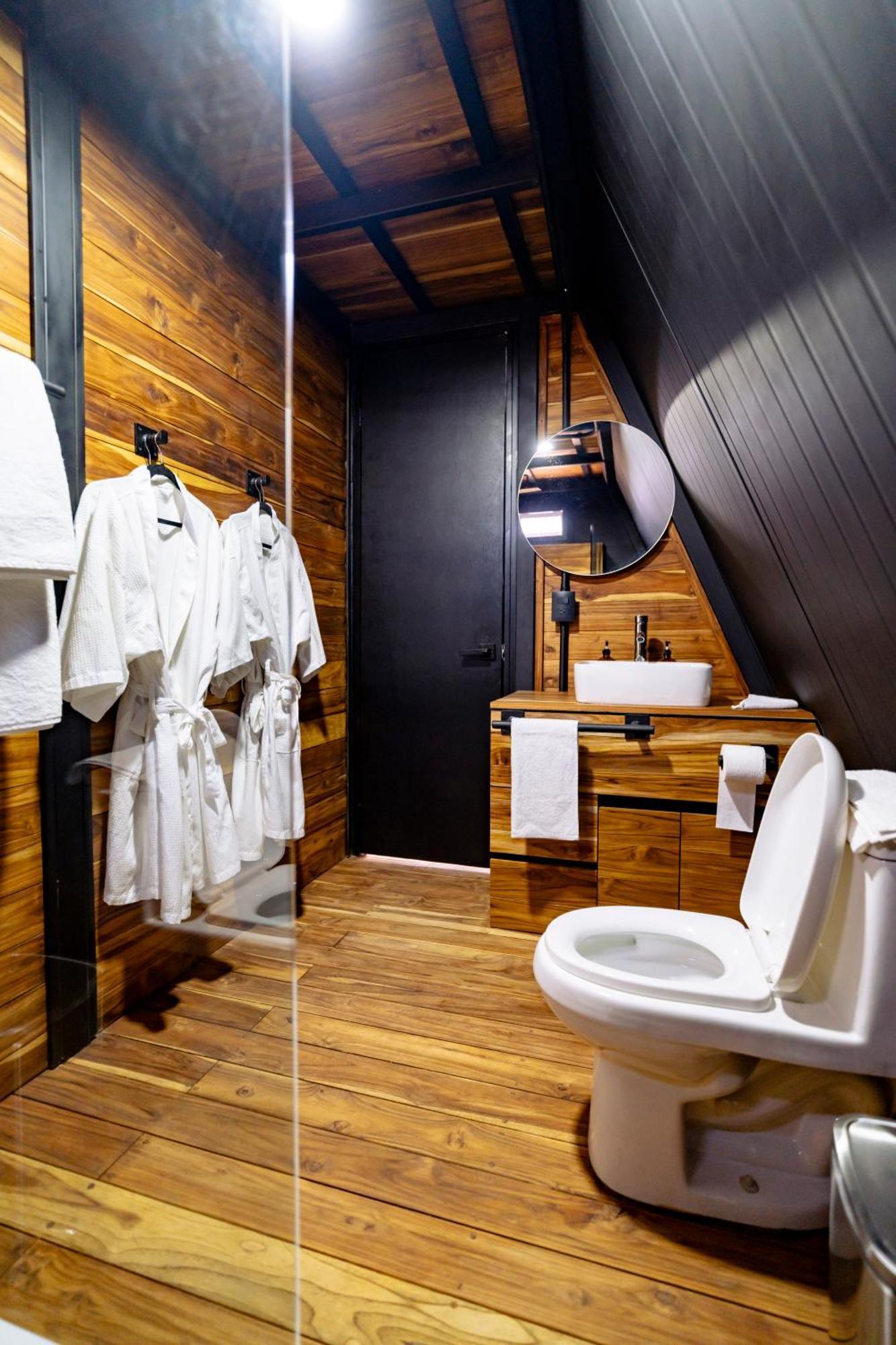 Hotel Coyote Alcocer Bagian luar foto